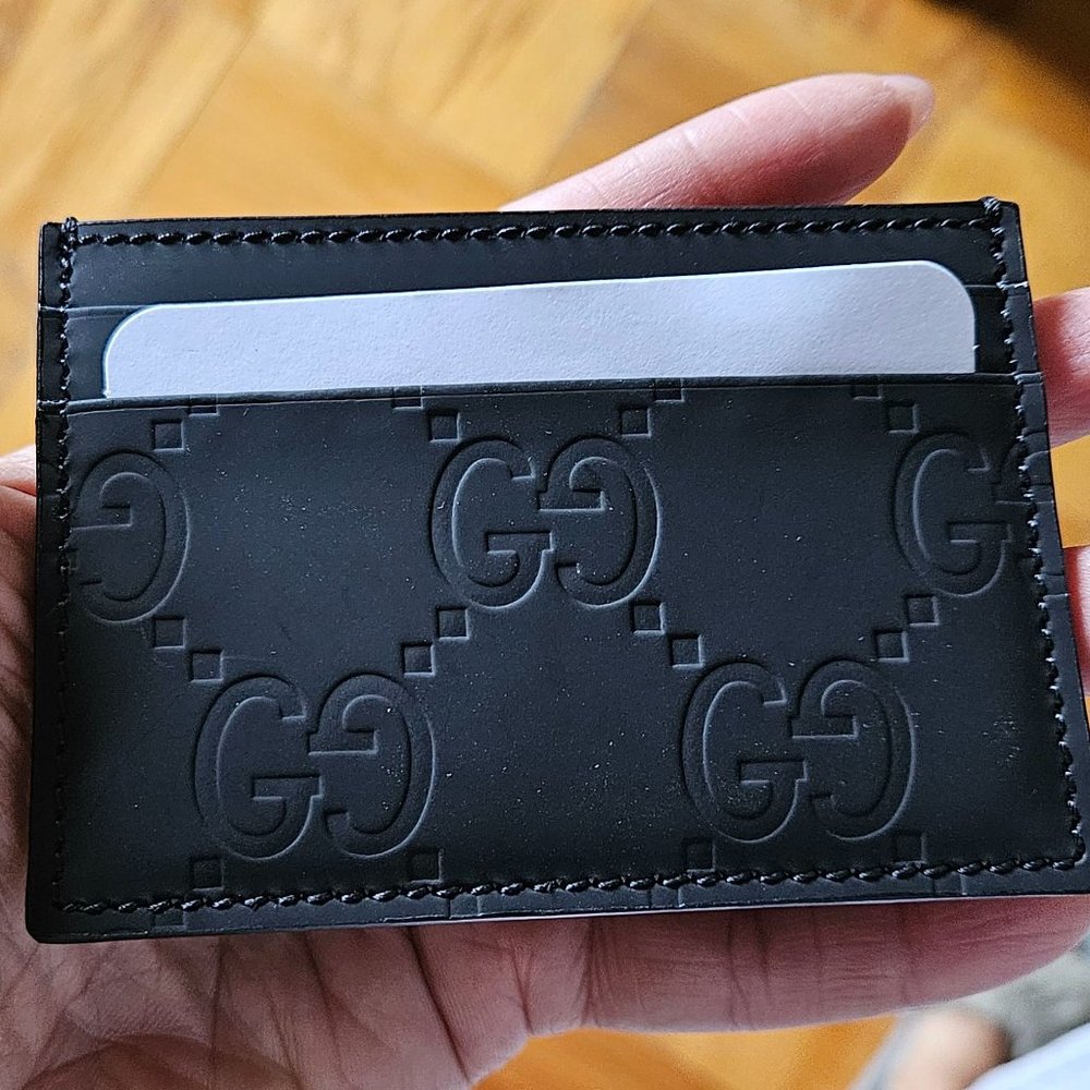 BRAND NEW GG RUBBER-EFFECT CARD CASE